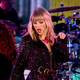 Illustration for article titled Big Machine now says Taylor Swift can perform whatever she wants at American Music Awards